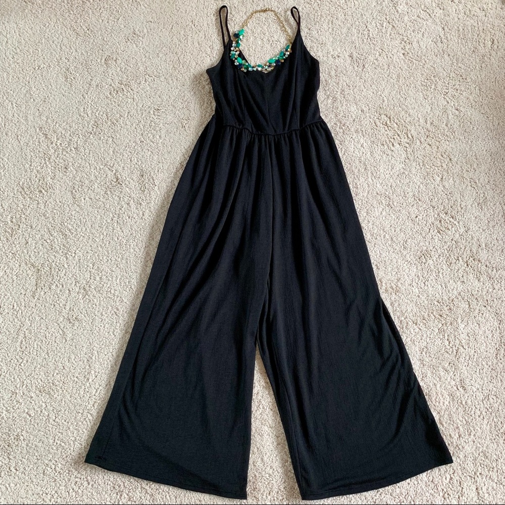 NWT Black Jumper